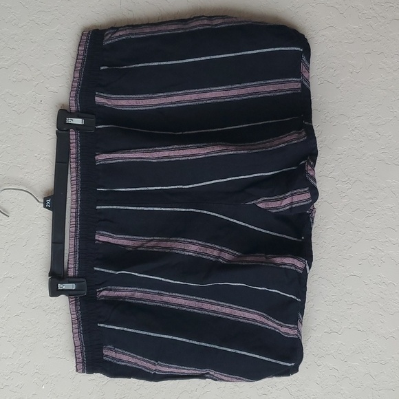 Two (2) pairs XXL shorts Gap & Old Navy 🌛 - Picture 3 of 16